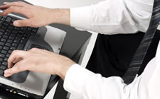 在线轰炸机免费版